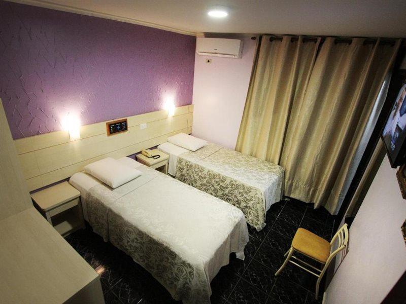 Hotel Tres Fronteiras Фос ду Игуасу Екстериор снимка